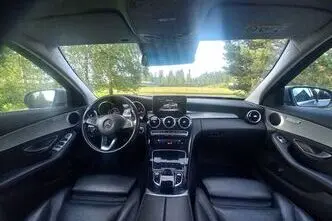 Mercedes-Benz C 200, 2.1, 100 kW, diesel, automatic, rear-wheel drive