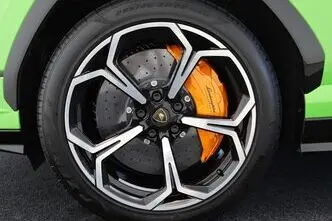 Lamborghini Urus, 4.0, 490 kW, bensiin, automaat, nelikvedu