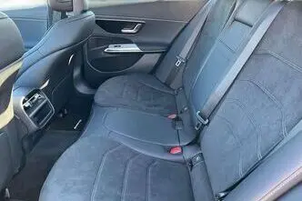 Mercedes-Benz E 200, 2.0, 150 kW, bensiin, automaat