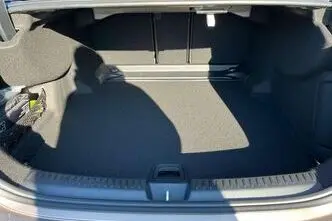 Mercedes-Benz E 200, 2.0, 150 kW, bensiin, automaat