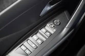 Peugeot 408, 1.2, 96 kW, бензин, автомат, передний привод