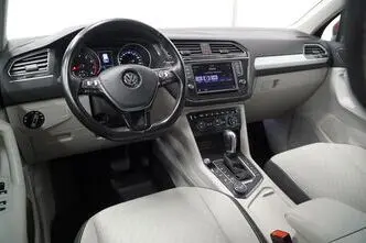 Volkswagen Tiguan, 2.0, 132 kW, бензин, автомат, полный привод