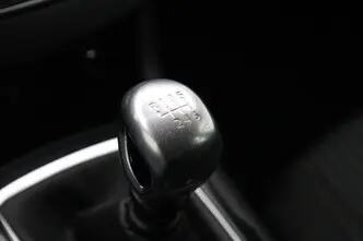 Peugeot 308, 1.6, 88 kW, дизель, механическая, передний привод