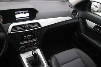 Mercedes-Benz C 180, 1.6, 115 kW, bensiin, manuaal, tagavedu