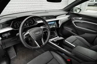 Audi e-tron, 300 kW, elekter, automaat, nelikvedu