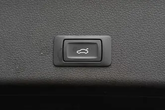 Audi e-tron, 300 kW, elekter, automaat, nelikvedu