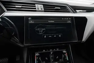 Audi e-tron, 300 kW, elekter, automaat, nelikvedu