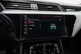 Audi e-tron, 300 kW, elekter, automaat, nelikvedu