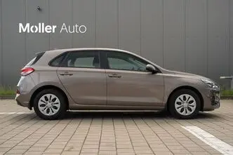 Hyundai i30, 1.5, 81 kW, bensiin, manuaal, esivedu