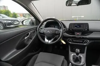 Hyundai i30, 1.5, 81 kW, bensiin, manuaal, esivedu