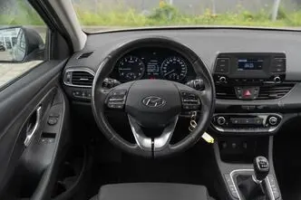 Hyundai i30, 1.5, 81 kW, bensiin, manuaal, esivedu
