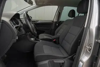 Volkswagen Golf, 1.6, 81 kW, diisel, automaat, esivedu