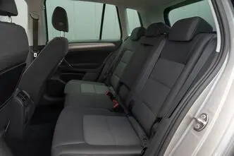 Volkswagen Golf, 1.6, 81 kW, diisel, automaat, esivedu