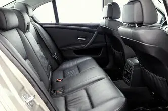 BMW 523, 2.5, 190 kW, bensiin, manuaal, tagavedu