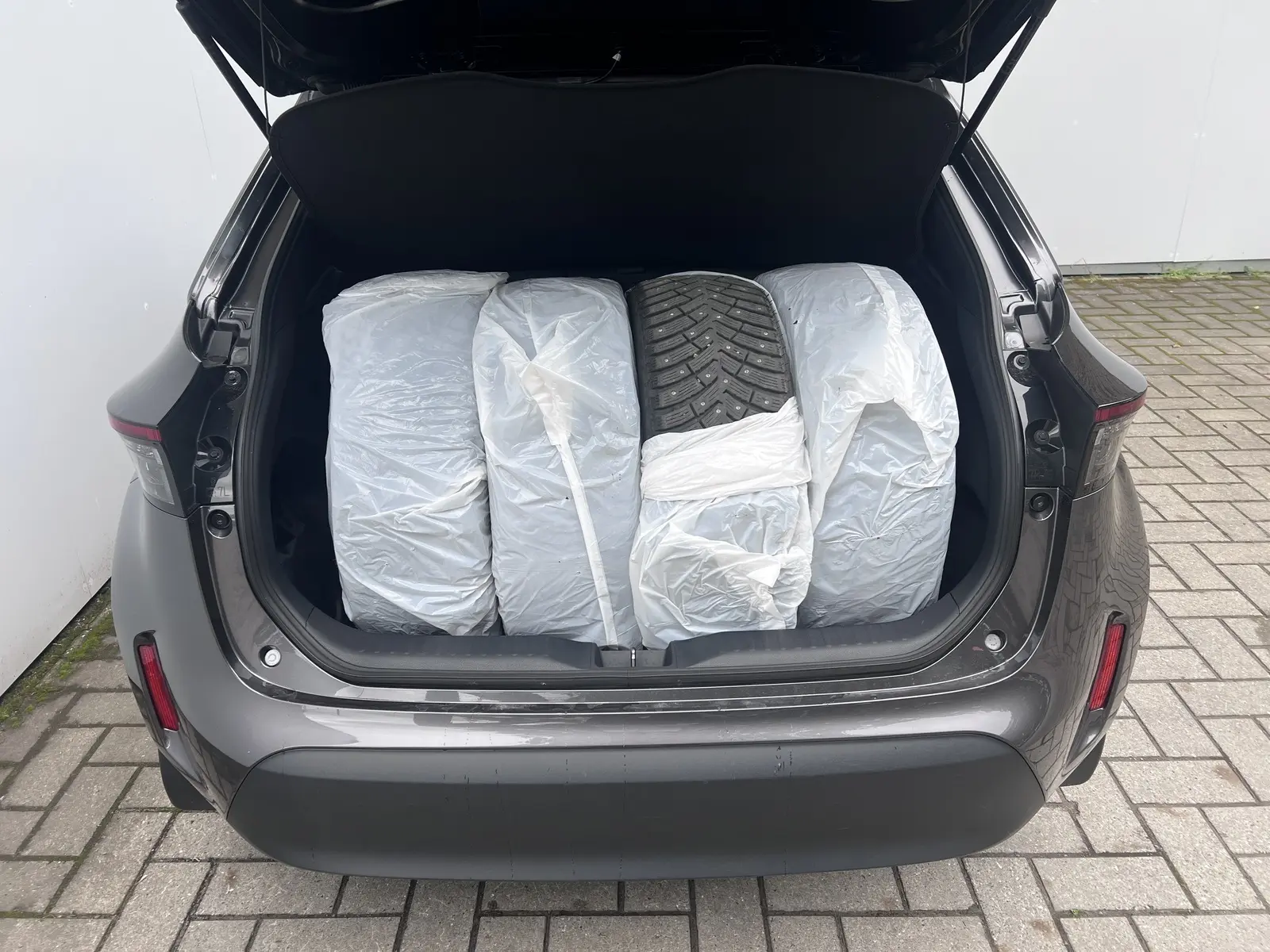 Toyota Yaris Cross, 1.5, 68 kW, hübriid, automaat, esivedu