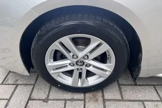 Toyota Corolla, 1.2, 85 kW, bensiin, automaat, esivedu