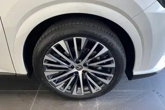 Lexus RX 450, 2.5, 136 kW, подключаемый гибрид, автомат, полный привод