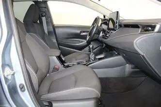Toyota Corolla, 1.5, 92 kW, bensiin, manuaal, esivedu