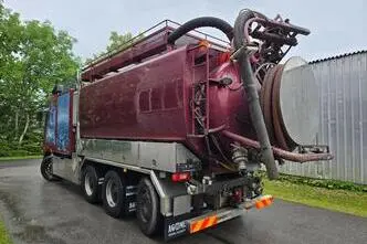 Volvo FH16 610 8X4 FICO ADR 9.9m³ + 11.8m³, 448 kW, дизель, механическая