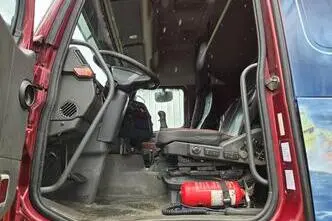 Volvo FH16 610 8X4 FICO ADR 9.9m³ + 11.8m³, 448 kW, дизель, механическая