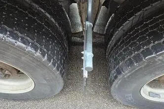 Volvo FH16 610 8X4 FICO ADR 9.9m³ + 11.8m³, 448 kW, дизель, механическая