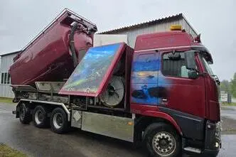 Volvo FH16 610 8X4 FICO ADR 9.9m³ + 11.8m³, 448 kW, дизель, механическая