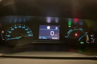 Peugeot e-2008, электричество, автомат, передний привод