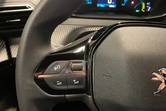Peugeot e-2008, электричество, автомат, передний привод