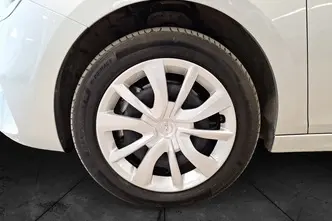 Opel Corsa-e, electric, automatic, front-wheel drive