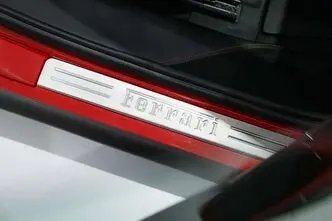 Ferrari SF90, 4.0, 735 kW, hübriid, automaat, nelikvedu