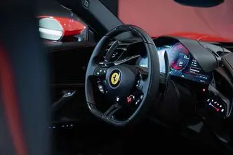 Ferrari SF90, 4.0, 735 kW, hübriid, automaat, nelikvedu