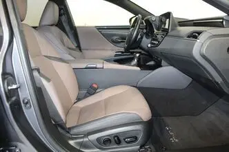 Lexus ES 300, 2.5, 131 kW, hübriid, automaat, esivedu