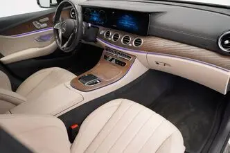 Mercedes-Benz E 300, 2.0, 143 kW, pistikhübriid, automaat, nelikvedu