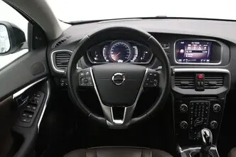 Volvo V40 Cross Country, 2.0, 110 kW, diisel, automaat, esivedu