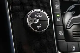 Volvo V40 Cross Country, 2.0, 110 kW, diisel, automaat, esivedu