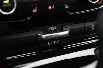 BMW 218, 1.5, 100 kW, bensiin, manuaal, esivedu