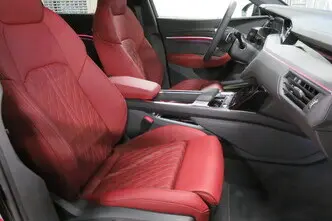 Audi e-tron, 226 kW, электричество, автомат, полный привод