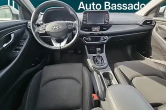 Hyundai i30, 1.4, 103 kW, bensiin, automaat, esivedu