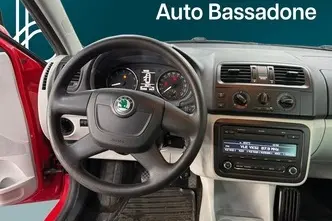 Škoda Roomster, 1.2, 63 kW, petrol, manual, front-wheel drive