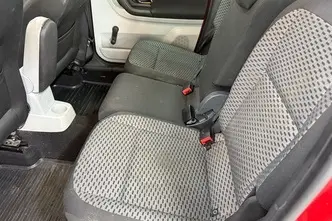 Škoda Roomster, 1.2, 63 kW, petrol, manual, front-wheel drive