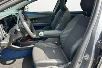 Renault Scenic, electric, automatic, front-wheel drive