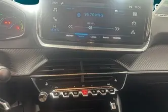 Peugeot 2008, 1.2, 100 kW, бензин, автомат, передний привод