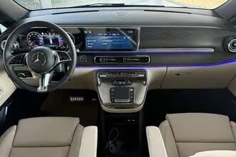 Mercedes-Benz V 300, 2.0, 174 kW, diesel, automatic, four-wheel drive