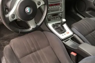 Alfa Romeo Alfa 159, 2.0, 125 kW, diesel, manual, front-wheel drive