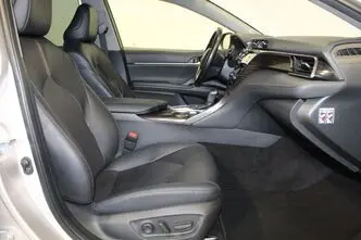 Toyota Camry, 2.5, 131 kW, hübriid, automaat, esivedu