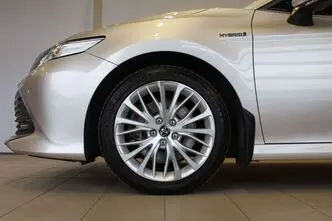 Toyota Camry, 2.5, 131 kW, hübriid, automaat, esivedu