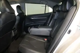 Toyota Camry, 2.5, 131 kW, hübriid, automaat, esivedu