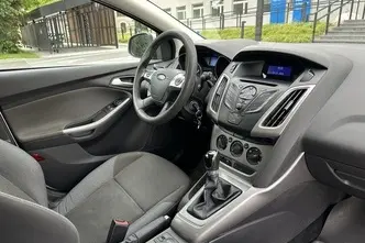Ford Focus, 1.6, 77 kW, bensiin, manuaal, esivedu