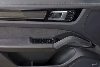 Porsche Cayenne, 4.0, 471 kW, petrol, automatic, four-wheel drive