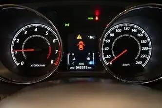 Mitsubishi ASX, 1.6, 86 kW, бензин, механическая, передний привод